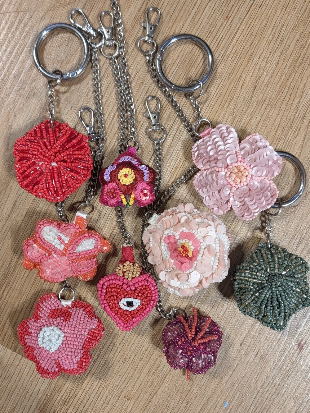 Hand-beaded 3D Bag Charms Lot; 9pc Flowers - Picture 2 of 16